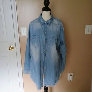 CITY CHIC LIGHT WASH DENIM BUTTON UP TOP W/FRINGE BOTTOM-DISTRESSED LOOK-SIZE 16